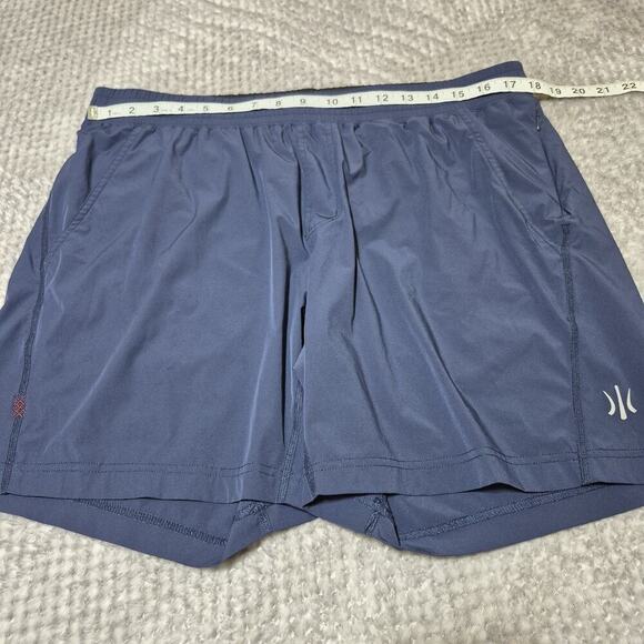 Rhone Shorts Men XL Navy Multi Zip Pockets Outdoor Stretch Athletic Logo Preppy - Picture 4 of 9